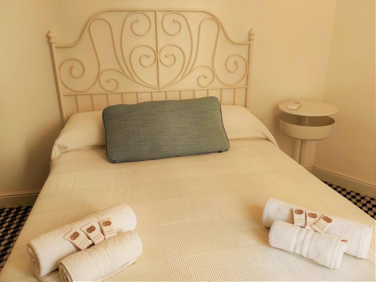 Suite Bagnara- Ortigia Holidays Сиракуза Екстериор снимка