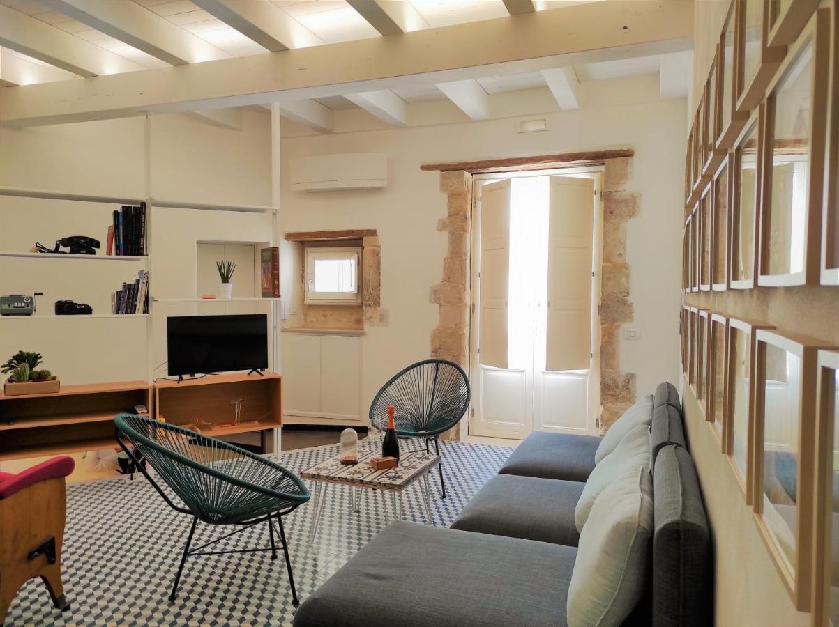 Suite Bagnara- Ortigia Holidays Сиракуза Екстериор снимка